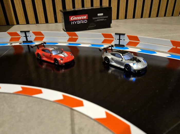 Leitplanke für Carrera Hybrid – Bild 4